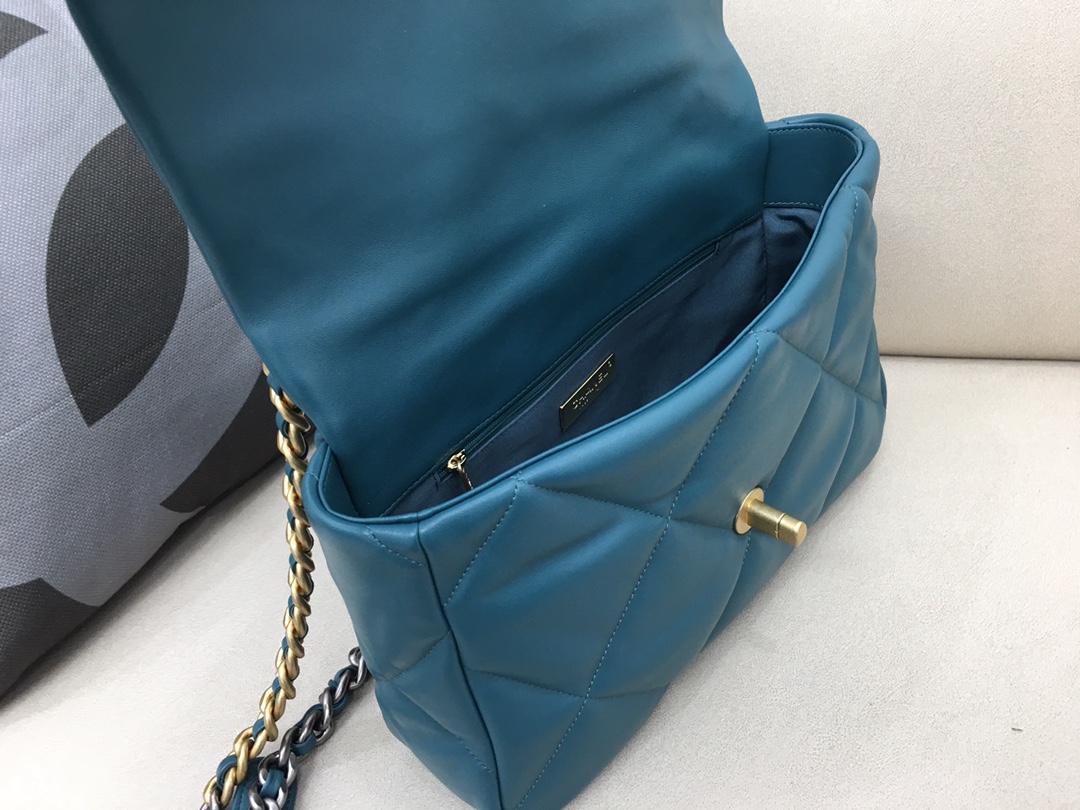 Lambskin 19 Large Handbag Flap Bag AS1161 Ocean Blue